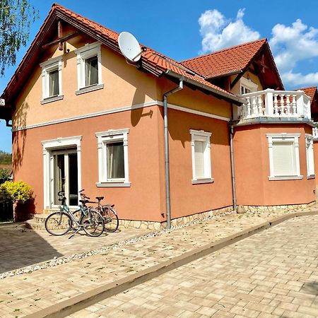Bikeaway Guesthouse Kereki Екстер'єр фото
